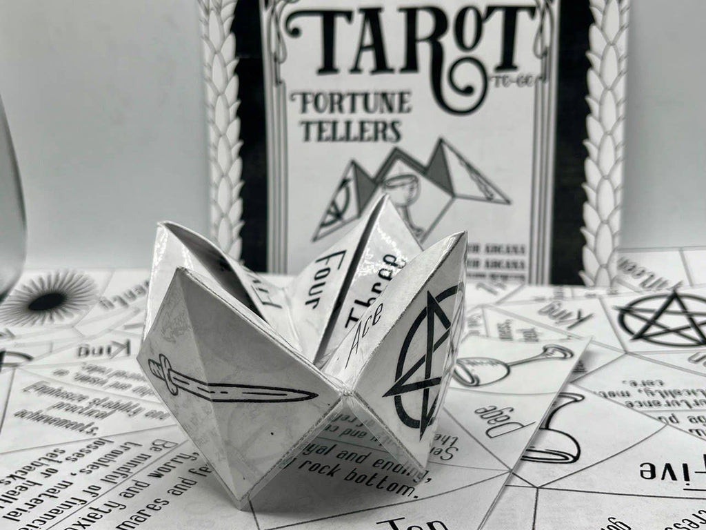 sunny d4z3 art collective - Fortune tellers- tarot to-go- fold at home tarot study aide