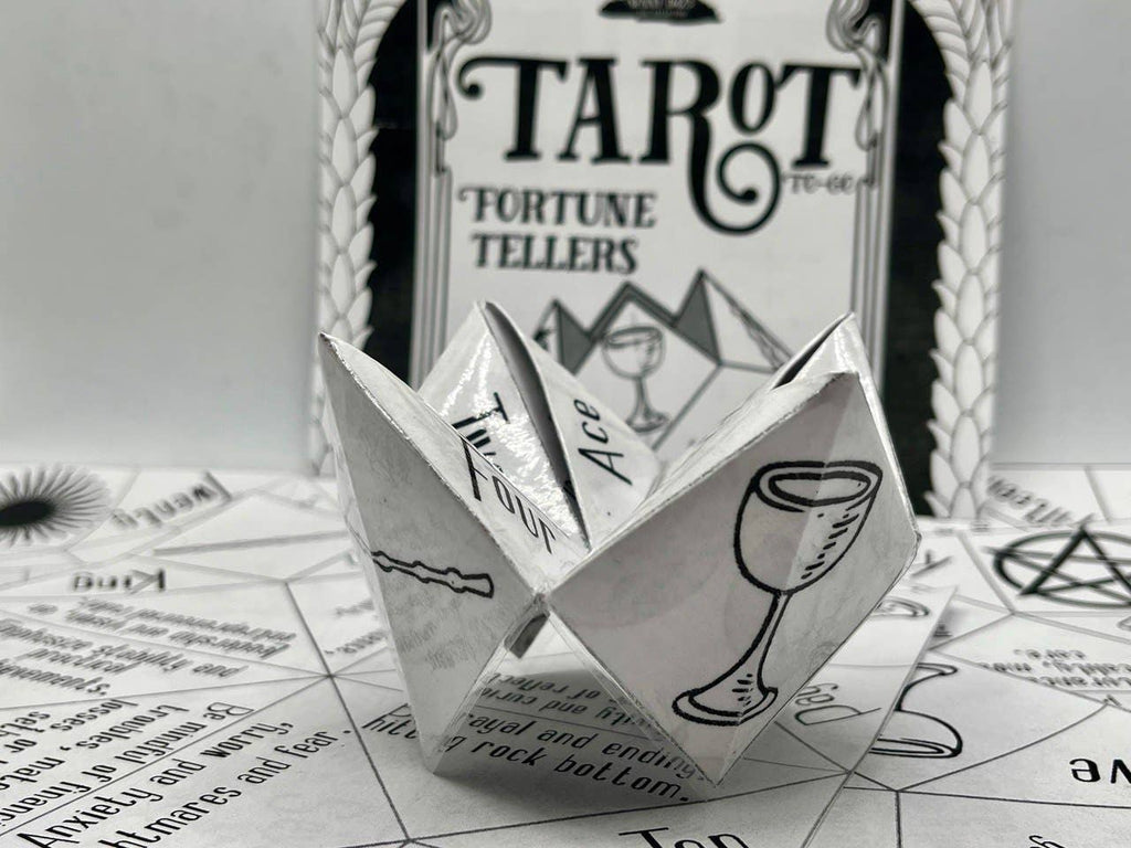 sunny d4z3 art collective - Fortune tellers- tarot to-go- fold at home tarot study aide